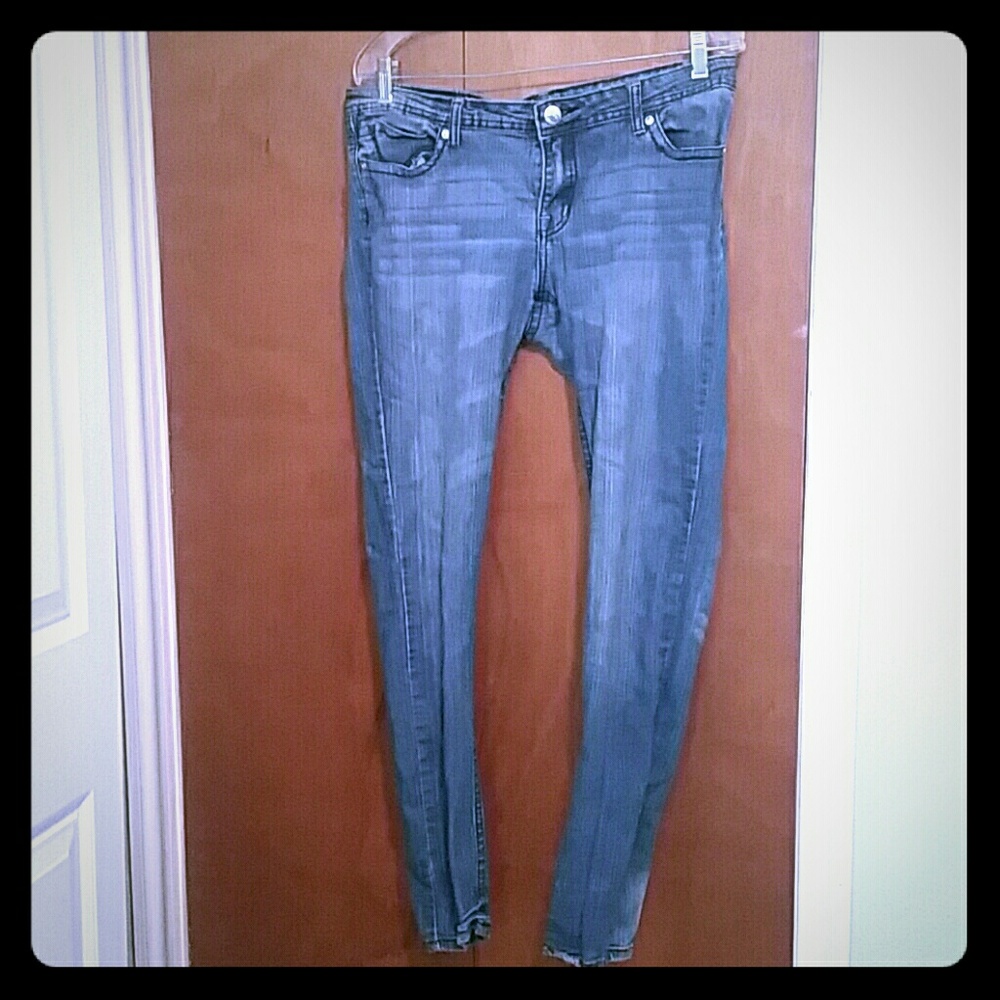 D denim jeans